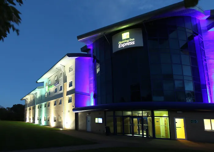 Holiday Inn Express Southampton - M27, J7 By Ihg